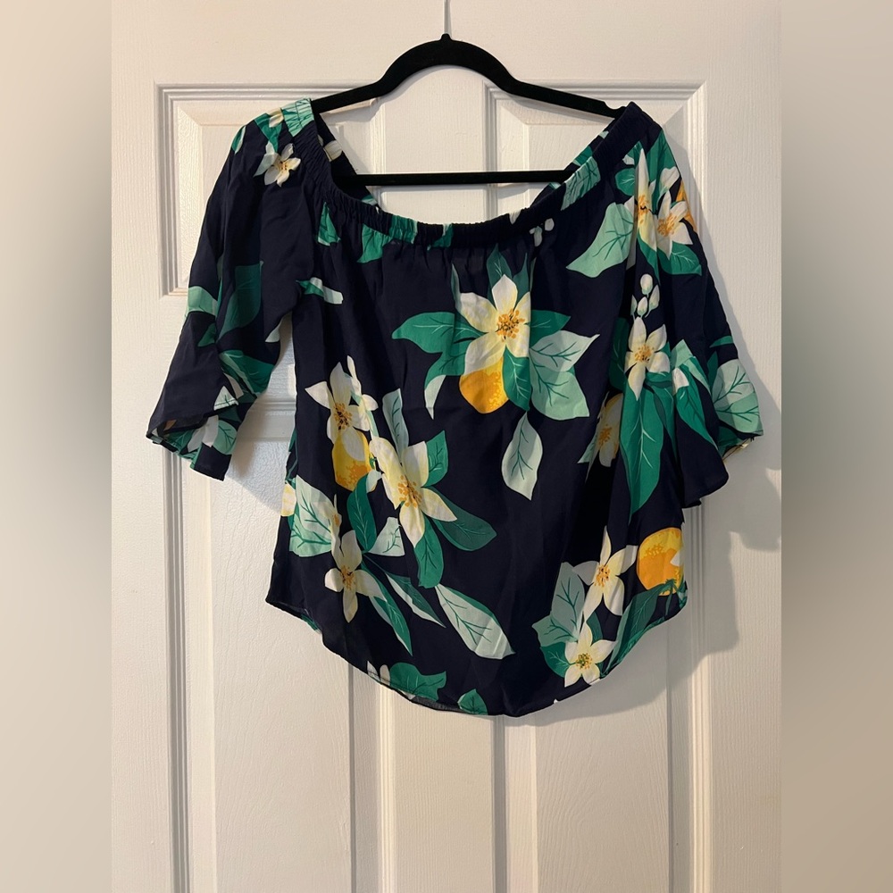 Old Navy Floral Off-Shoulder Blouse